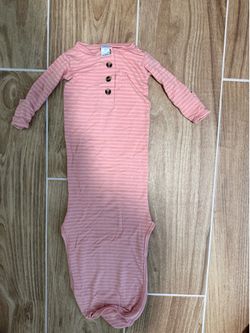 Loulou Company Newborn knotted gown