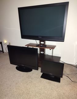 TVs  (Panasonic 50", Samsung 32", Dynex 19") and TV Stand