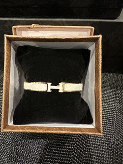 Small White & Black  Enamel “H” Bracelet – Gold Tone  With gift Box 