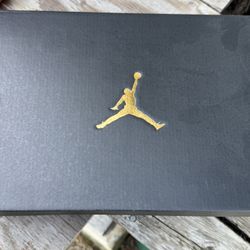 Jordans MVP 92. Size 6y New