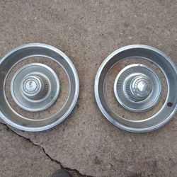 
Chevrolet center caps and beauty rings 15"