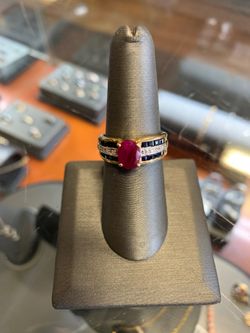 Women’s 18K yellow Gold Ring
