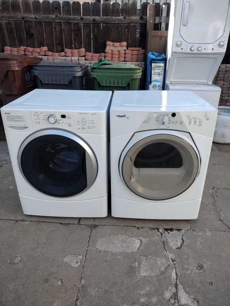 Washer And Gas Dryer 