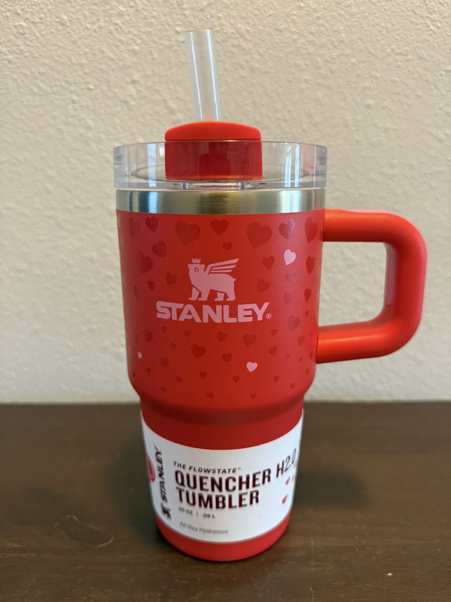 Stanley Cup Valentine’s Day 2025 Ruby Hearts 20 oz New