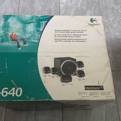 Logitech Z-640