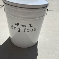 Dog Food container 