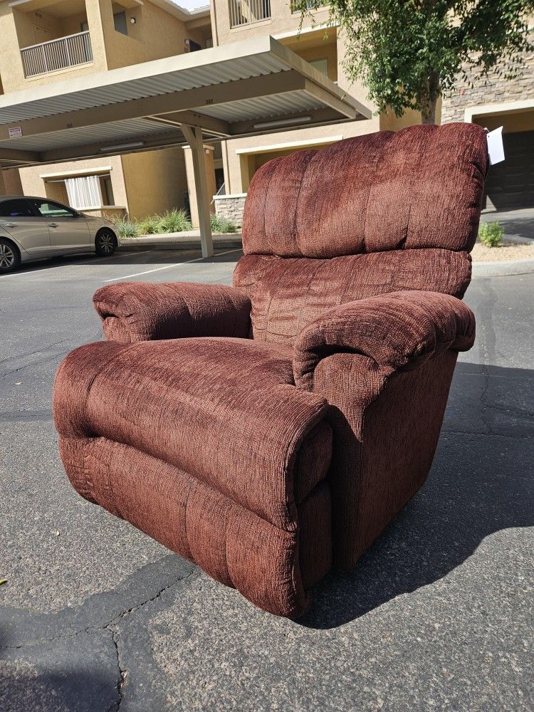 XL LAZY BOY ROCKER RECLINER CHAIR LIFE TIME WARRANTY