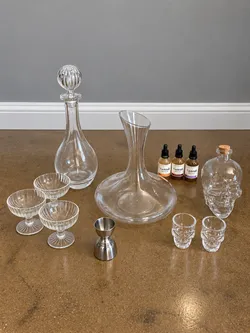 Bar glassware & decanter bundle