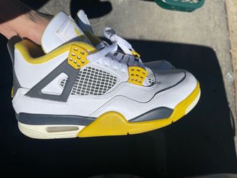 Jordan 4 size 8.5