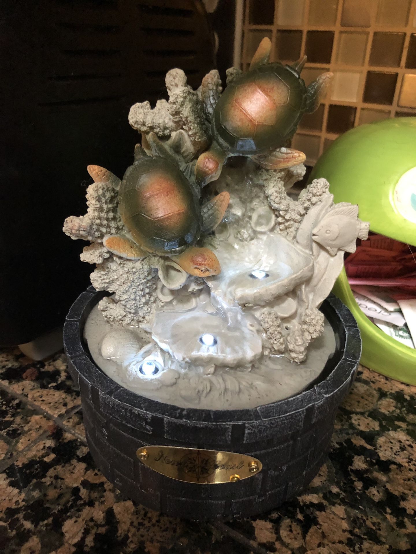 Tabletop turtle fountain