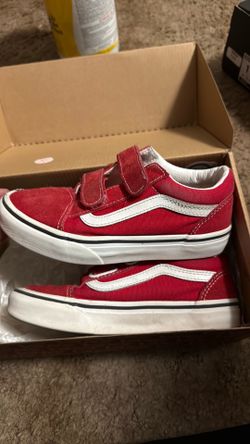 Red strap on vans size 1y