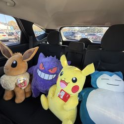 Pokemon 24” Plushies Pikatchu Snorlax Eevee Gengar