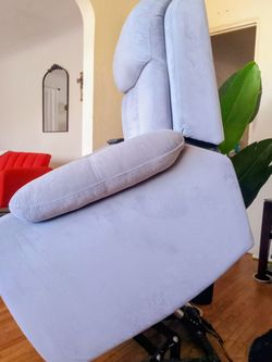 POWER LIFT CHAIR ELECTRIC