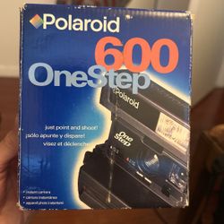 Polaroid 600 