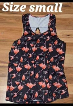 workout top size small