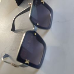 New Women’s Asking $75!!!obo