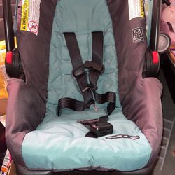 Graco Baby Car Seat And Mount