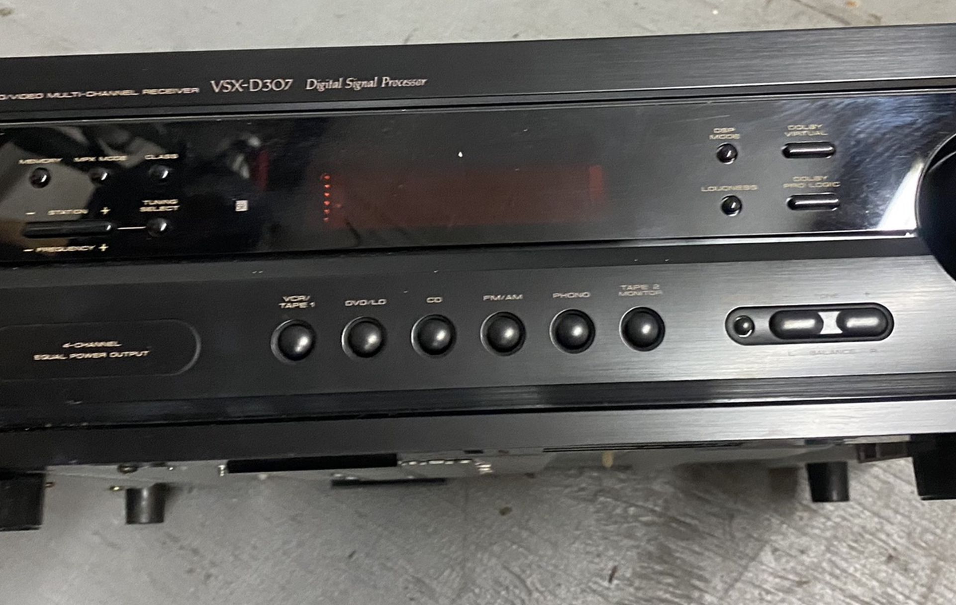 Pioneer VSX-D307 Surround Sound Receiver