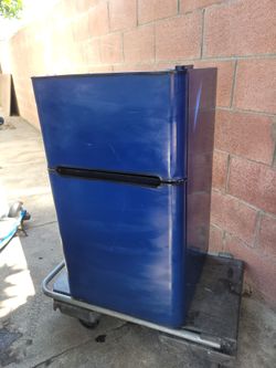 Haier mini fridge