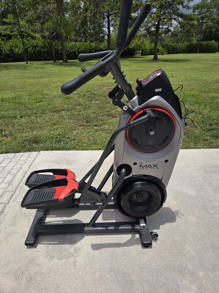 Bowflex Max Trainer M5