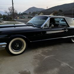Ford Thunderbird 