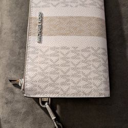 Michael Kors Women's Wallet *New*