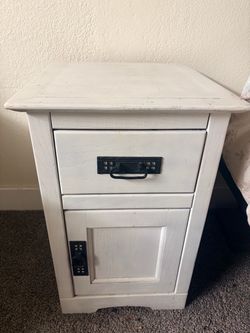 Night stand