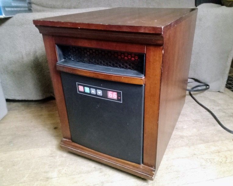 Twin Star Moveable Infrared Heater in Attractive Wood Cabinet / Space Heater - 1500W - Works great!