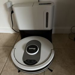 Shark- Matrix Clean Auto Empty 