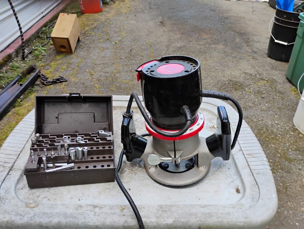Sears Craftsman Router 1 And 1/2 Horse