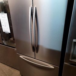 🚨New Mora 26.6 cu.ft. Standard Depth French Door Refrigerator Internal Water Dispensers MRF266N6CSE