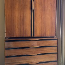 Vintage Glenn of California Dresser 