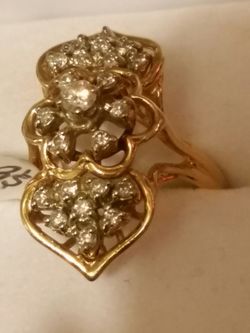 14 kt. GOLD S. 6 DIAMIND RING