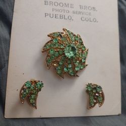 Vintage Green Brooch With Matching Earings