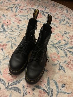Doc Martens platform