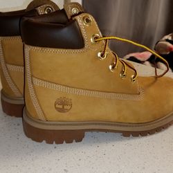 Ladies Timberland Boots Size 5