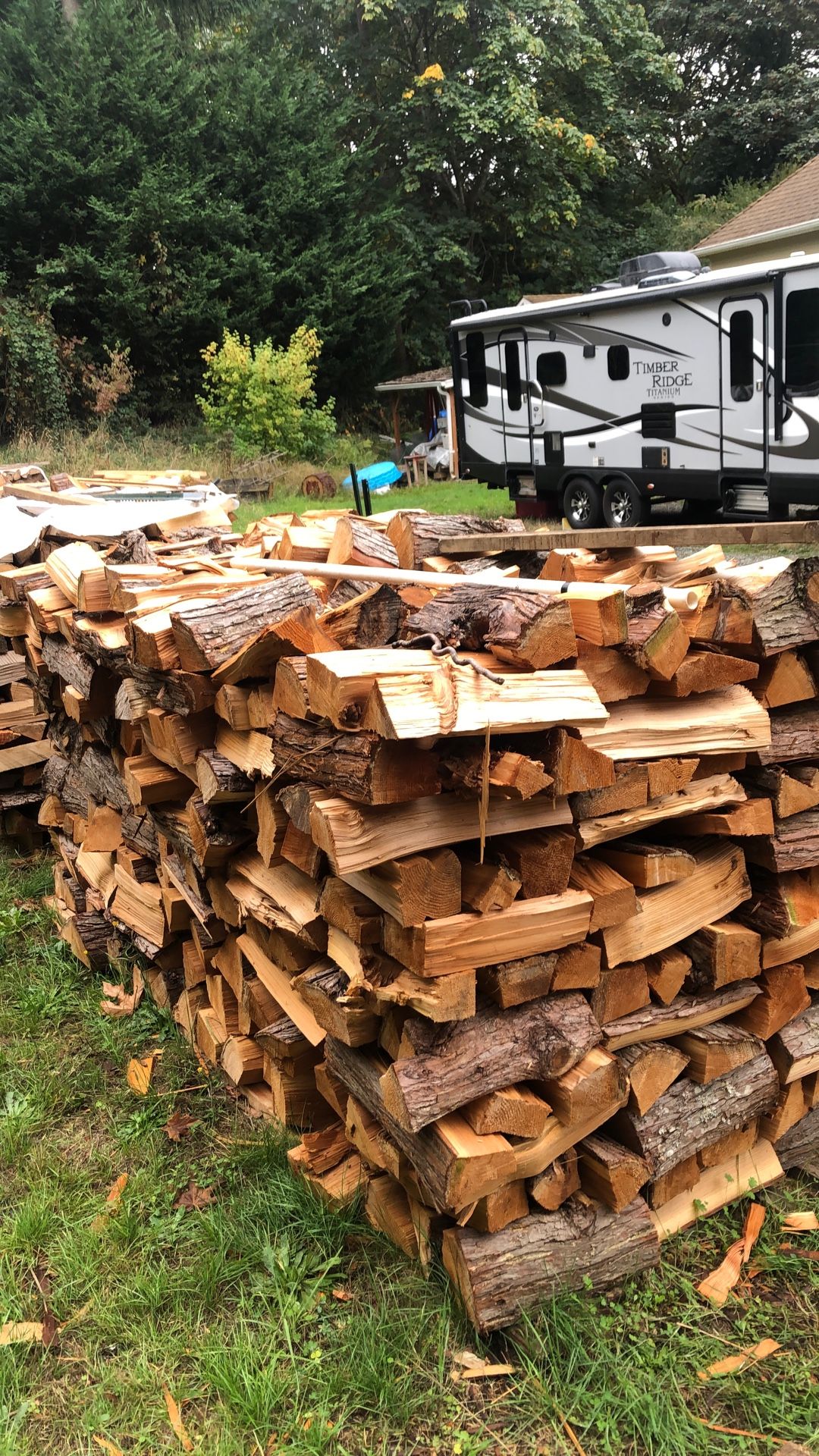Cedar Firewood And Big Rounds
