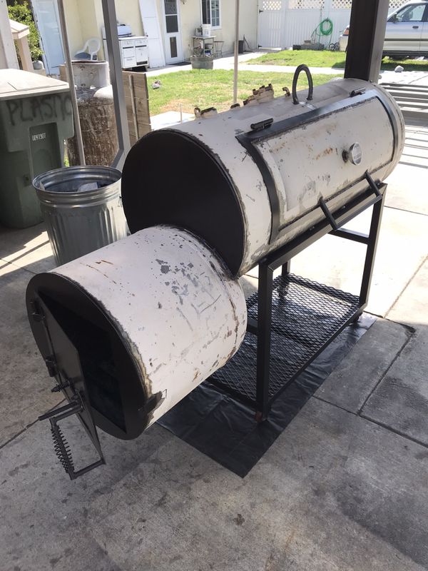 120 gal propane tank smoker bbq for Sale in Montclair, CA - OfferUp