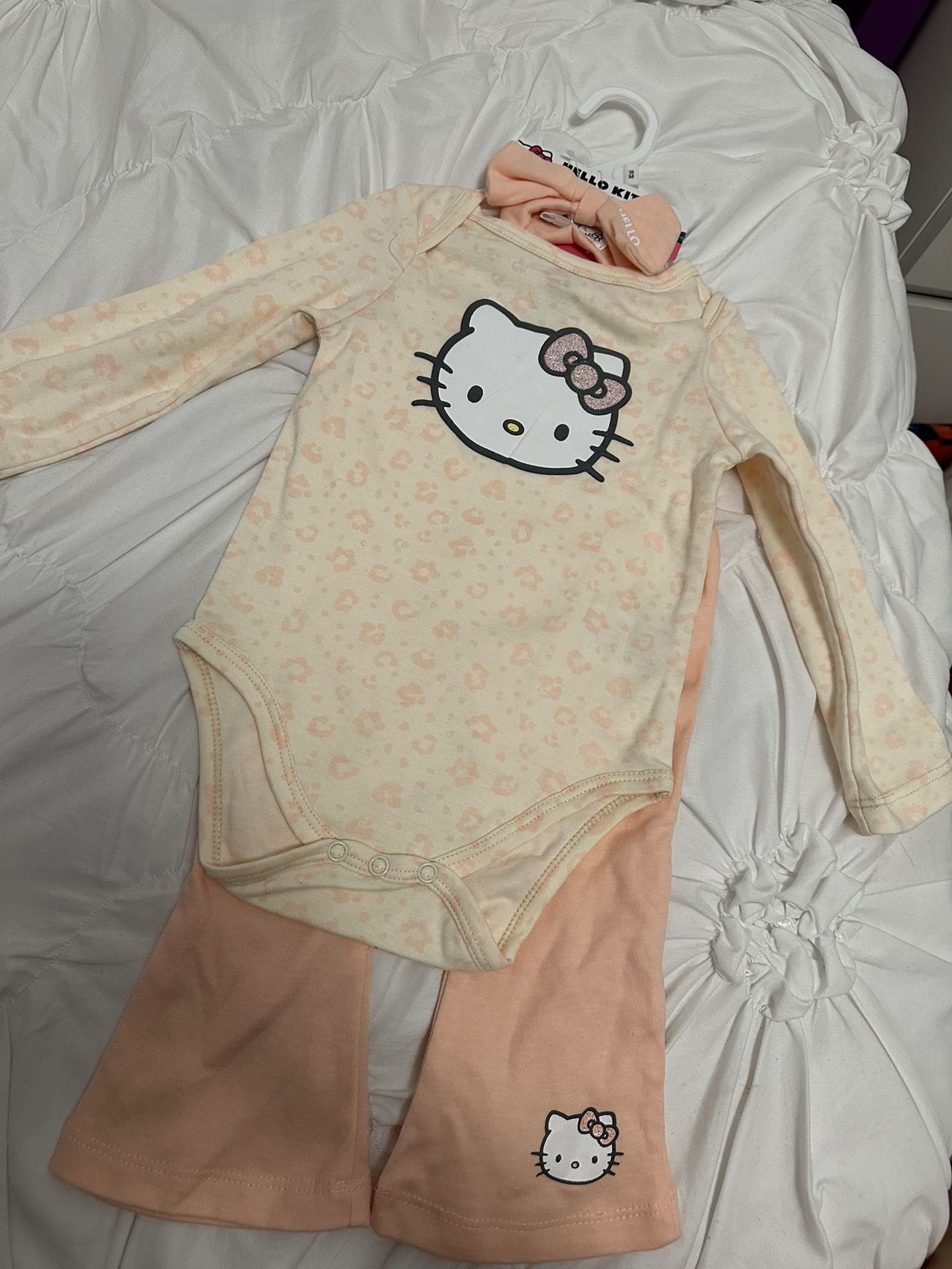 Hello Kitty Baby clothing set (18 months)