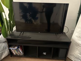 43in TCL Roku TV