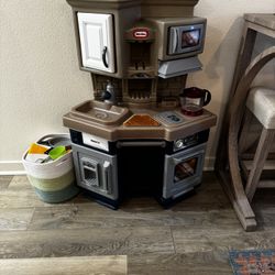 Toy Kitchen + Toy Food/Pans/Utensils