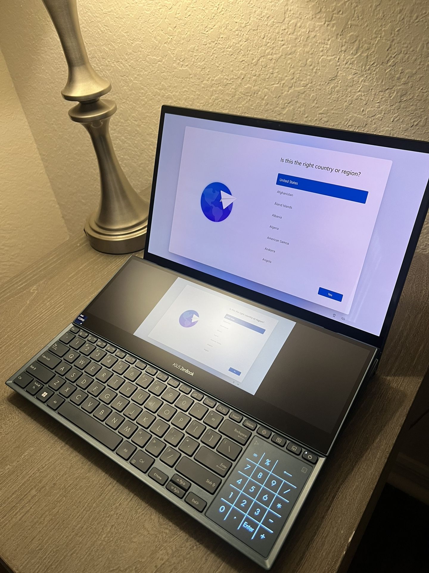 ASUS ZenBook Pro Duo 15 OLED