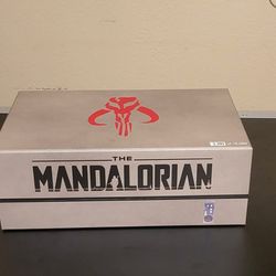 Mandalorian Collectible Box