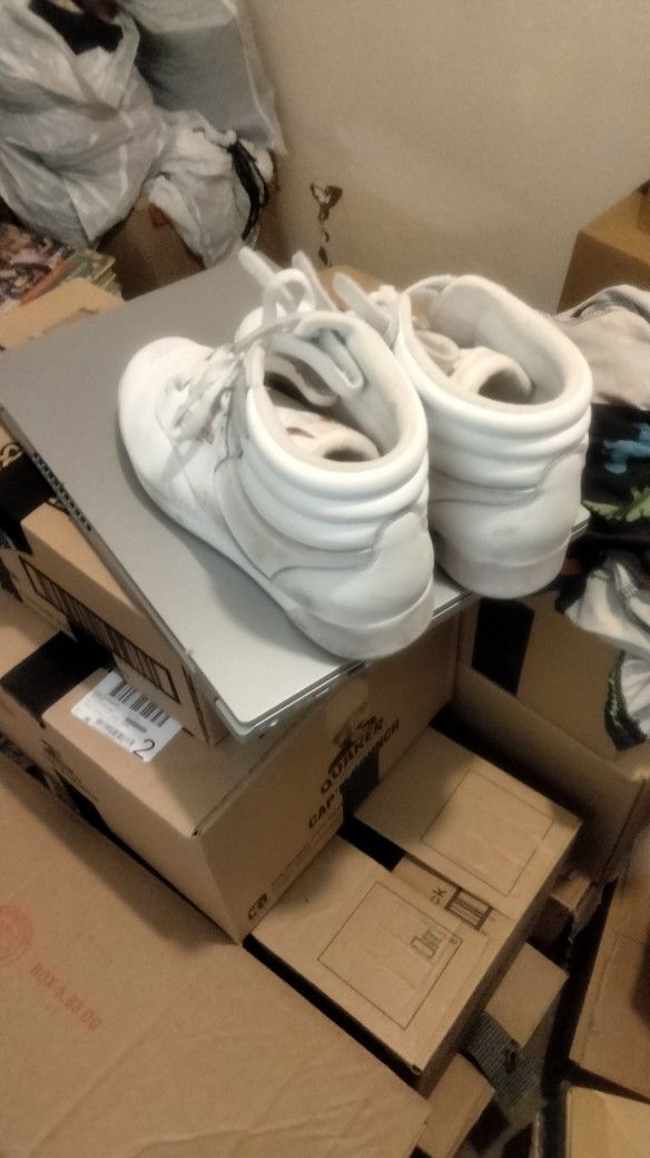 White Reebok Freestyle Hi Women