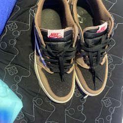 Travis Scott Jordan 1 Lows 