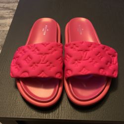 New Louis Vuitton Cloud Sandals $65 O.B.O PINK