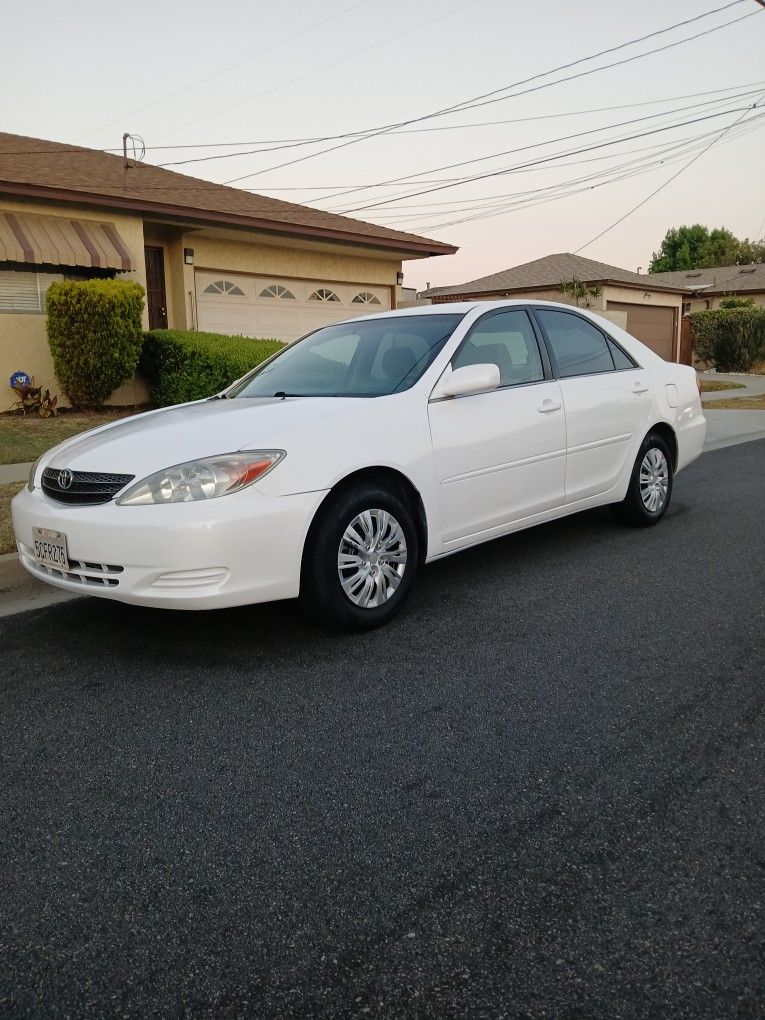 2004 Toyota Camry