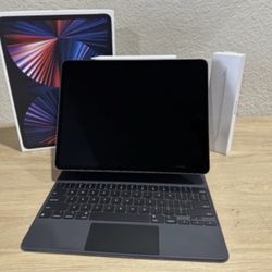 IPad Pro 5th Gen With Magic Keyboard 