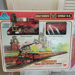 1988 New Bright Walt Disney World Railroad Train Set