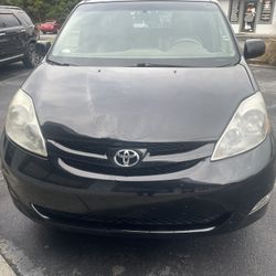 2010 Toyota Sienna